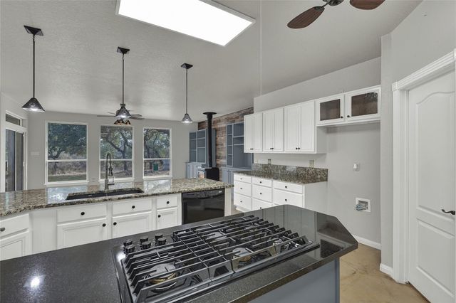 150 Hidden HOLW, New Braunfels, TX 78132