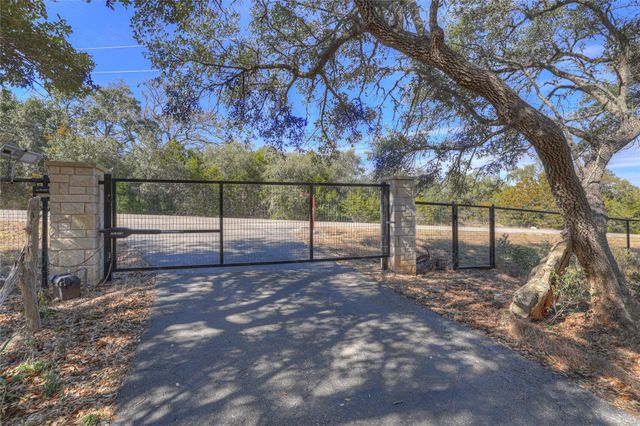 150 Hidden HOLW, New Braunfels, TX 78132