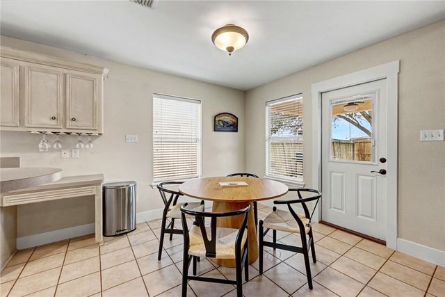 7541 Yorkshire Dr, Corpus Christi, TX 78413