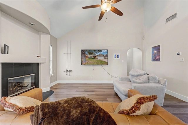 7541 Yorkshire Dr, Corpus Christi, TX 78413