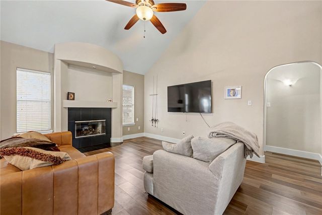 7541 Yorkshire Dr, Corpus Christi, TX 78413