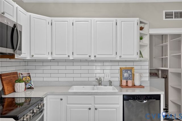 210 Henry Clay Rd, Ashland, VA 23005