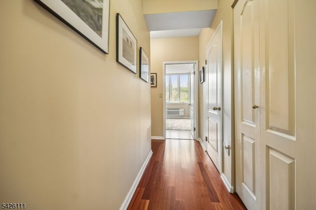 10 Smith Manor Blvd 114, West Orange Twp., NJ 07052