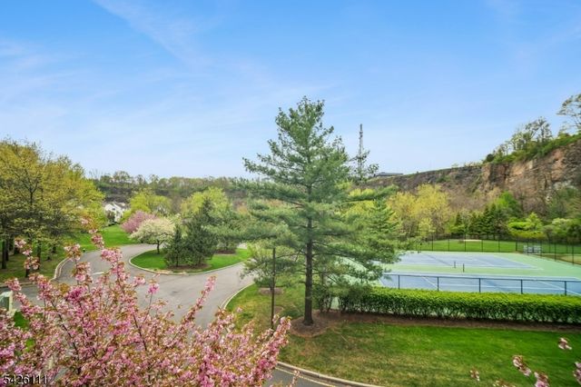 10 Smith Manor Blvd 114, West Orange Twp., NJ 07052