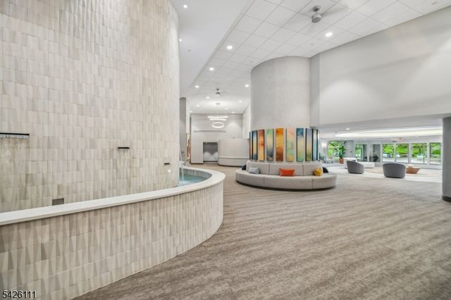 10 Smith Manor Blvd 114, West Orange Twp., NJ 07052