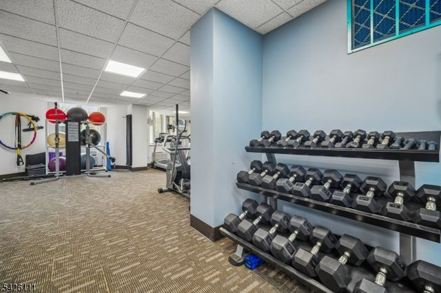 10 Smith Manor Blvd 114, West Orange Twp., NJ 07052