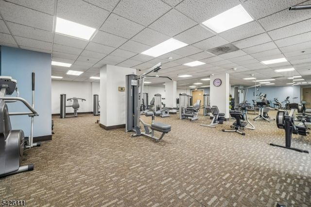 10 Smith Manor Blvd 114, West Orange Twp., NJ 07052