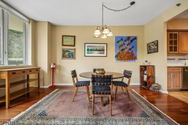 10 Smith Manor Blvd 114, West Orange Twp., NJ 07052