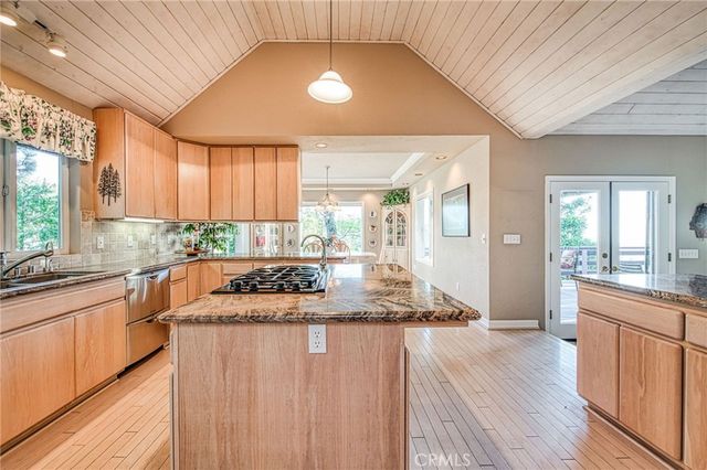 39649 Crest Point Lane, Shaver Lake, CA 93664