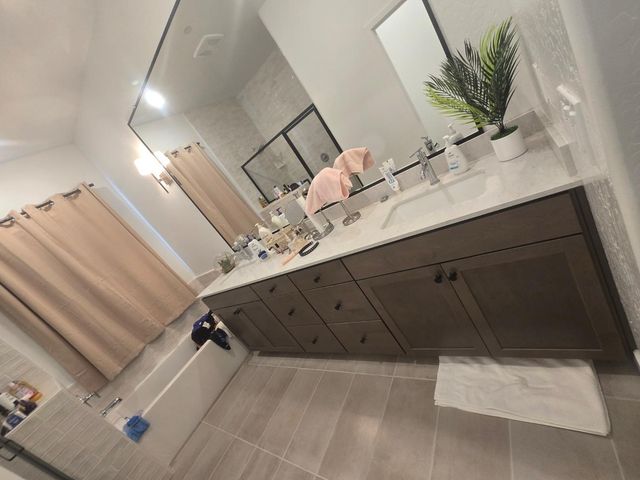 702 Atlantica Drive S, Madera, CA 93636
