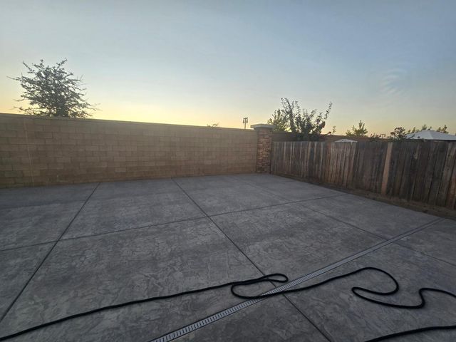 702 Atlantica Drive S, Madera, CA 93636