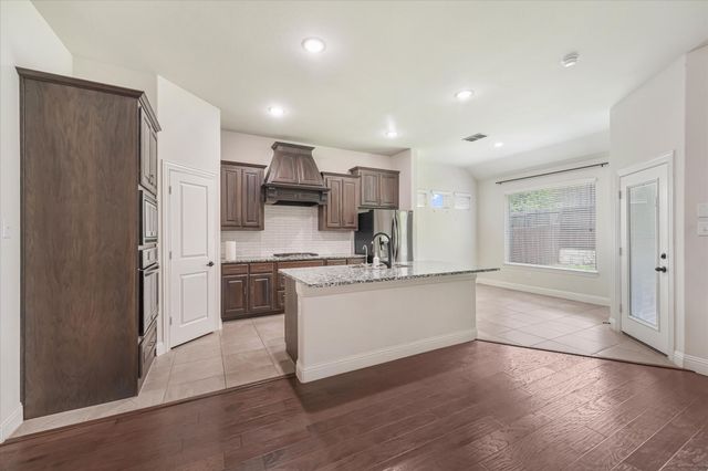 10305 Georgetown Place, Mckinney, TX 75071