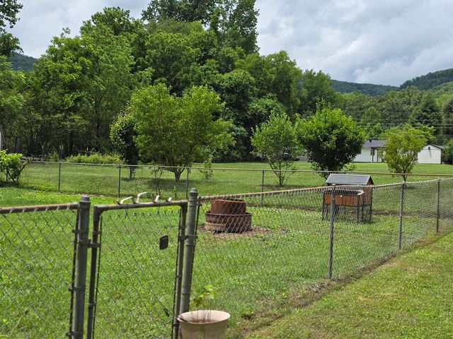 191 1st Avenue, Dunlap, TN 37327
