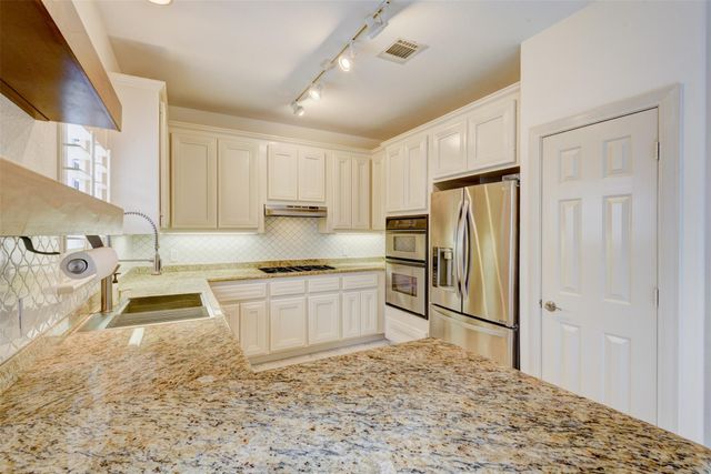 2210 Mason Street, Houston, TX 77006