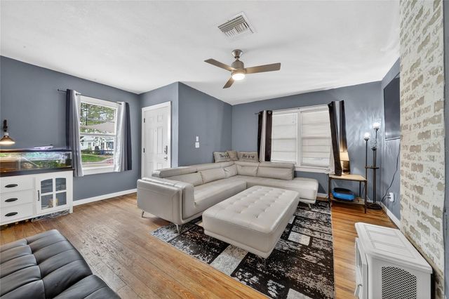 221 AVENUE F SE, Winter Haven, FL 33880