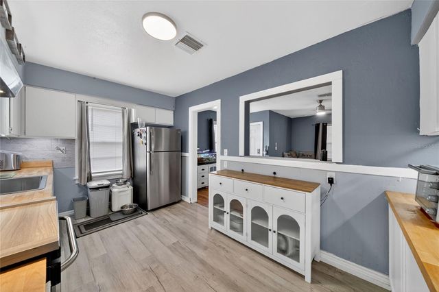 221 AVENUE F SE, Winter Haven, FL 33880