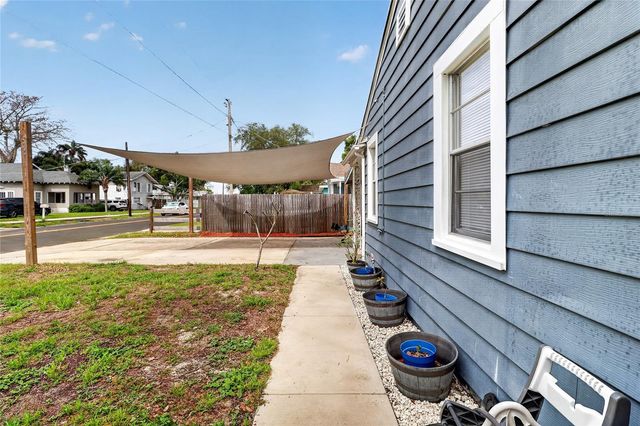 221 AVENUE F SE, Winter Haven, FL 33880