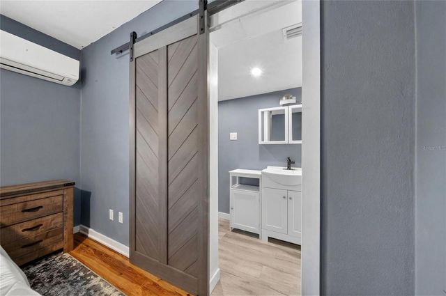 221 AVENUE F SE, Winter Haven, FL 33880