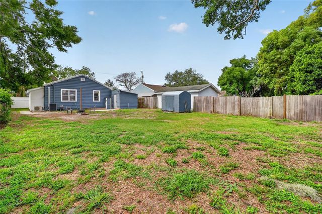 221 AVENUE F SE, Winter Haven, FL 33880