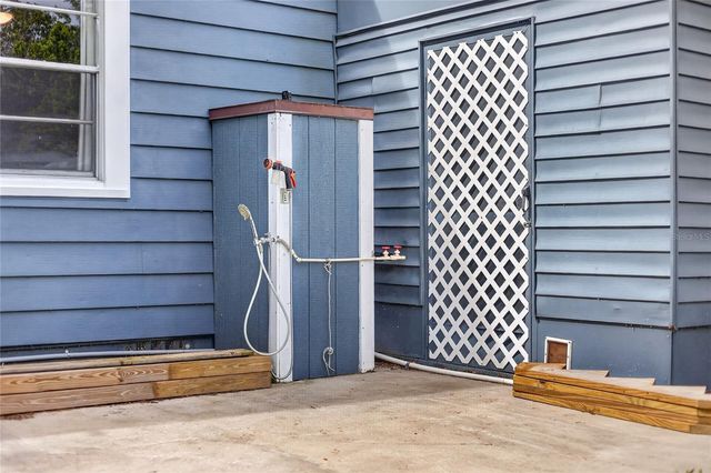 221 AVENUE F SE, Winter Haven, FL 33880