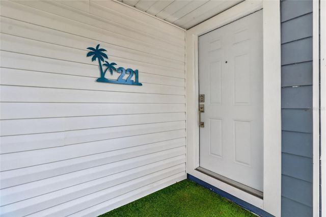 221 AVENUE F SE, Winter Haven, FL 33880