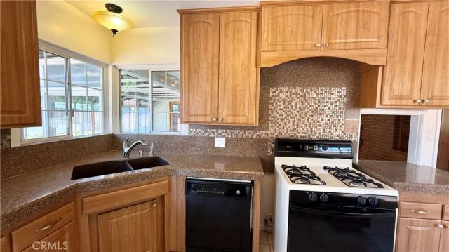 1048 E 45th Way, Long Beach, CA 90807