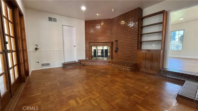 1048 E 45th Way, Long Beach, CA 90807