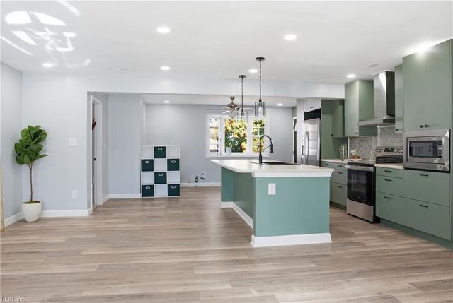 814 Burton ST, Hampton, VA 23666