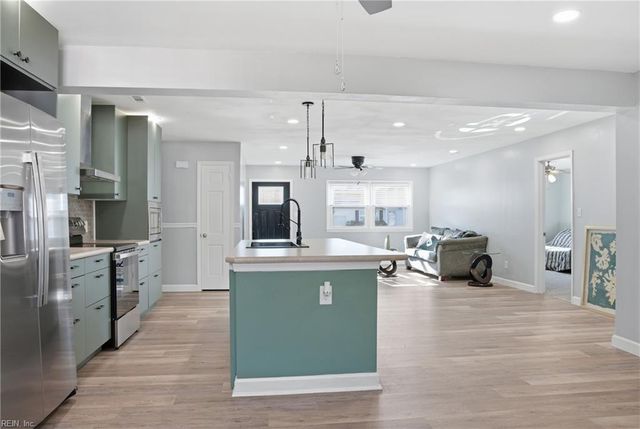 814 Burton ST, Hampton, VA 23666