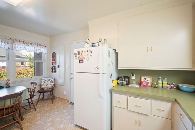 929 Capistrano Drive, Salinas, CA 93901