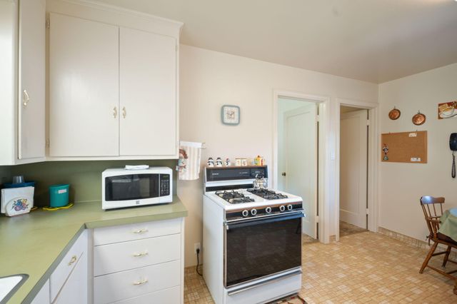 929 Capistrano Drive, Salinas, CA 93901