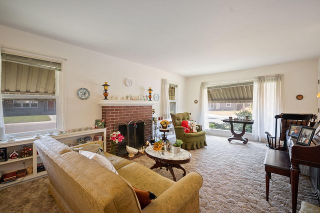 929 Capistrano Drive, Salinas, CA 93901