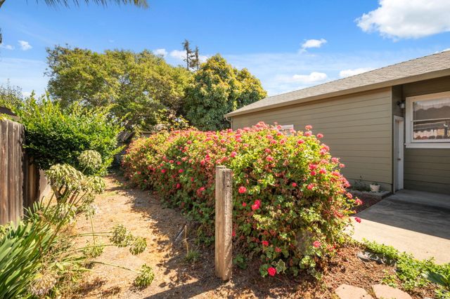 929 Capistrano Drive, Salinas, CA 93901