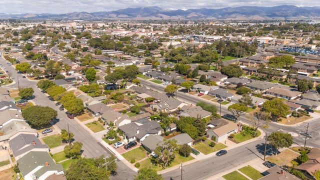 929 Capistrano Drive, Salinas, CA 93901