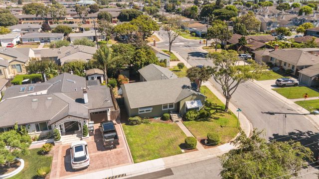 929 Capistrano Drive, Salinas, CA 93901