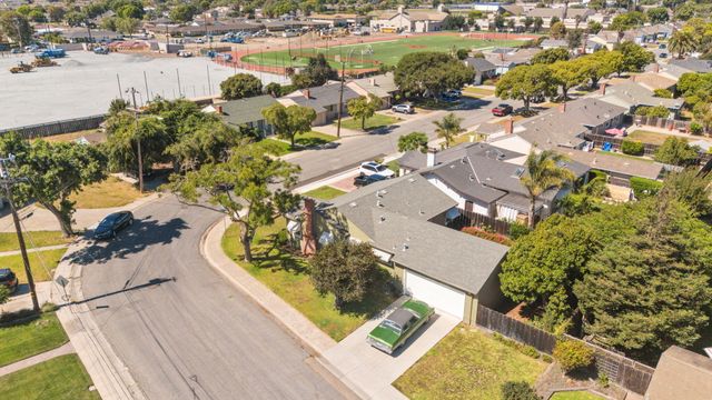 929 Capistrano Drive, Salinas, CA 93901