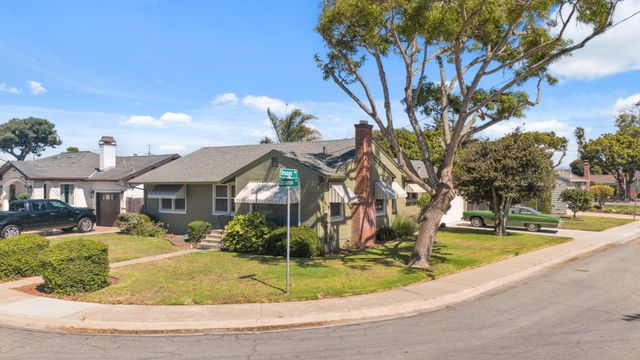 929 Capistrano Drive, Salinas, CA 93901