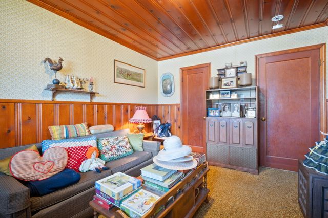 929 Capistrano Drive, Salinas, CA 93901