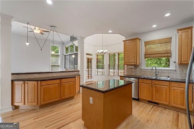 925 York Cove, Milton, GA 30004