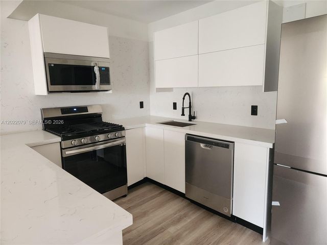 15315 SW 106th Ter 433, Miami, FL 33196