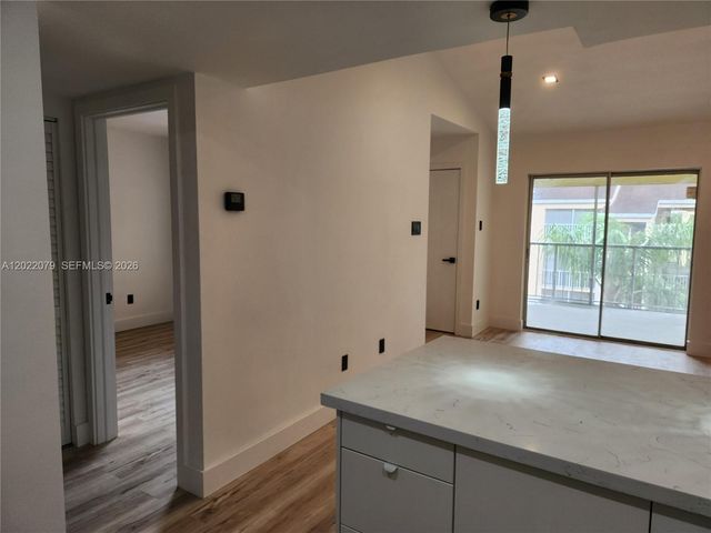 15315 SW 106th Ter 433, Miami, FL 33196