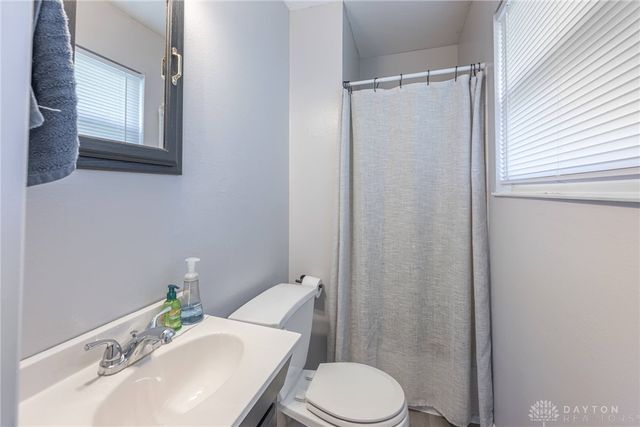 5933 Carnation Road, West Carrollton, OH 45449