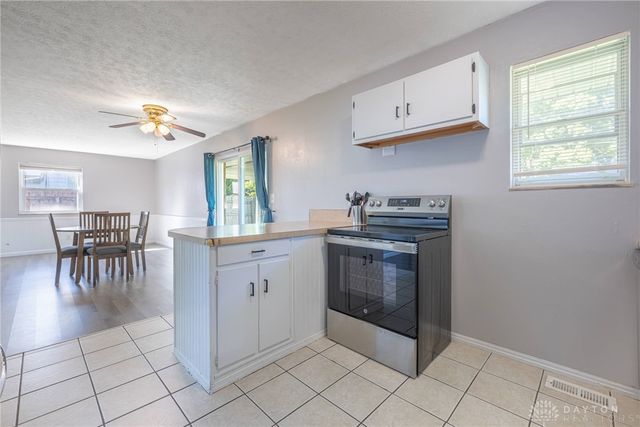5933 Carnation Road, West Carrollton, OH 45449