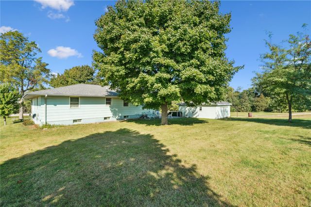 4565 Alice Road, Center Point, IA 52213