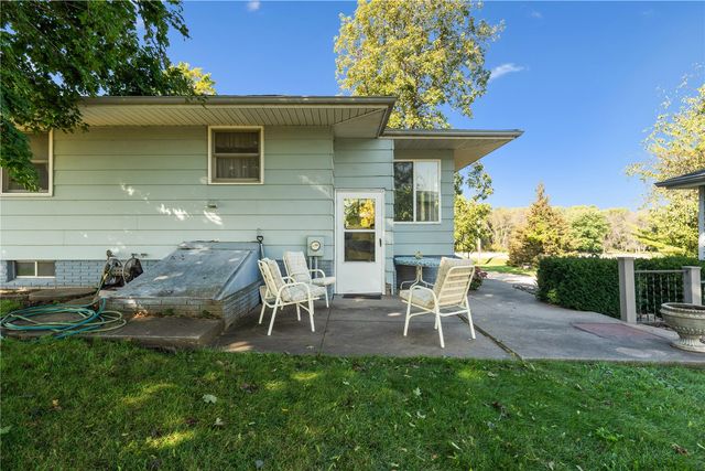 4565 Alice Road, Center Point, IA 52213