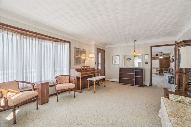 4565 Alice Road, Center Point, IA 52213