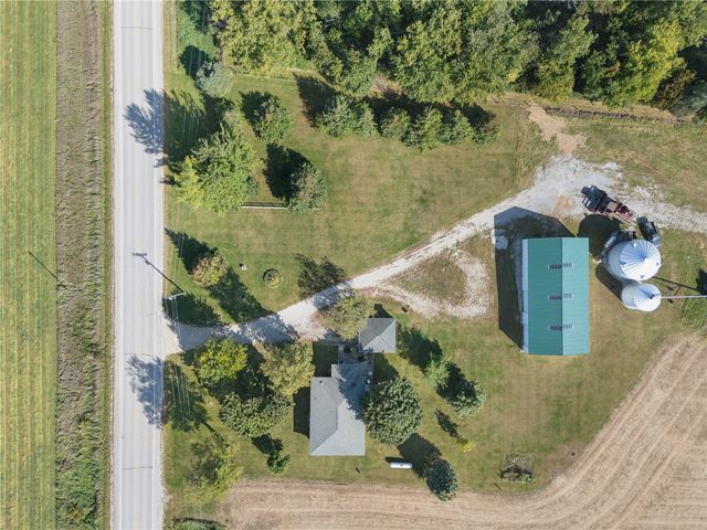 4565 Alice Road, Center Point, IA 52213