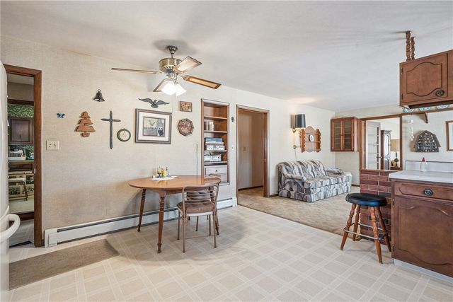 4565 Alice Road, Center Point, IA 52213