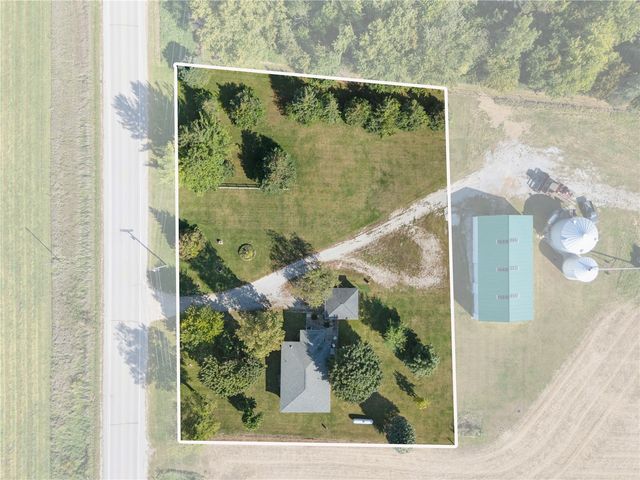 4565 Alice Road, Center Point, IA 52213