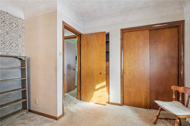 4565 Alice Road, Center Point, IA 52213